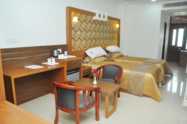 Kallada Mamatha Motels Kunnamkulam Exterior foto